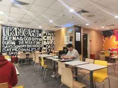 -麦当劳(假日广场店)