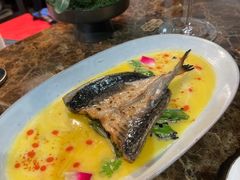 -LESCEDARS Brasserie Bistro香柏树