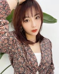 -BULB STUDIO 巴柏明星发型工作室