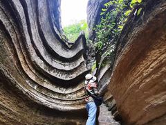 -梭布垭石林景区