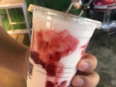 小雪荔枝瑞纳冰-瑞幸咖啡(新兴广场店)