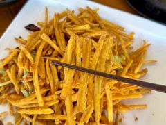 -莲餐厅·湖北菜·潜江小龙虾店(愚园路店)