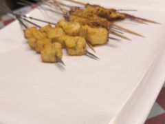 -三个大叔烤羊肉串·炭炉砂锅菜(西三旗店)