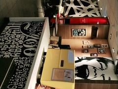 -麦当劳(汉口火车站候车室店)