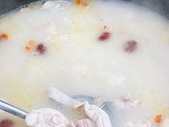 -15年老字号鑫鑫猪肚鸡·椰子鸡海南火锅(兴隆华侨农场店)