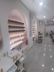 -花系美·美甲美睫精品店