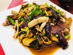 山茄炒比管-兴国苑酒店