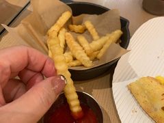 -必胜客(大宁路店)