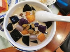 -捷信牛奶甜品世家(学府店)