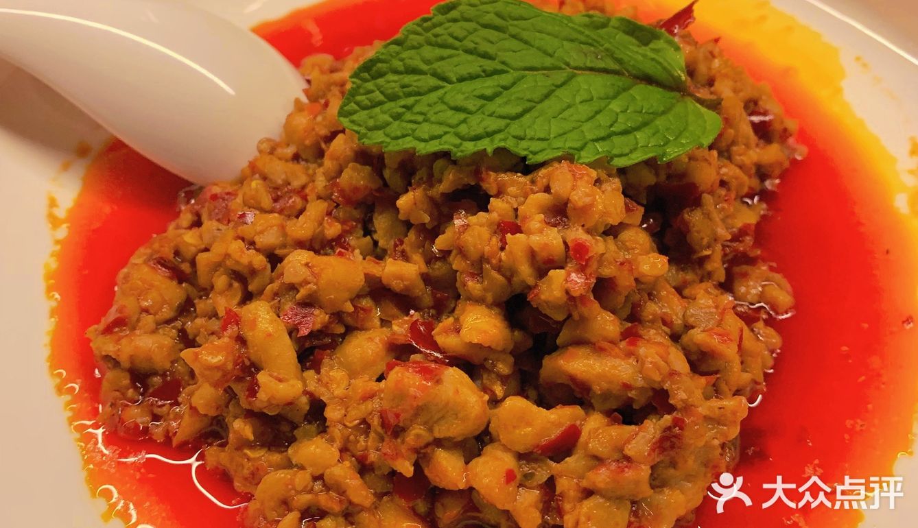 成都美食｜南门也有超级好吃的剁椒鱼头了