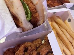 -必胜客餐厅(昆百大泰业城店)