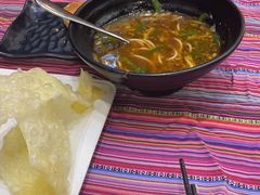 -香巴拉云南餐厅(华莱坞店)