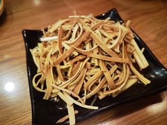-三鞭一花·独一处·元英砂锅(海光寺店)