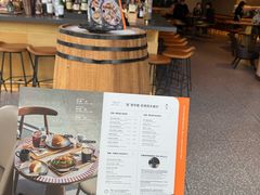 -星巴克臻选(上海合生汇1F店)