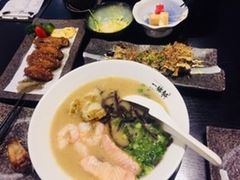 -一豚轩·烧鸟·豚骨拉面(五四路店)