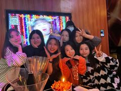 -K+全国连锁KTV(绿地缤纷天地店)