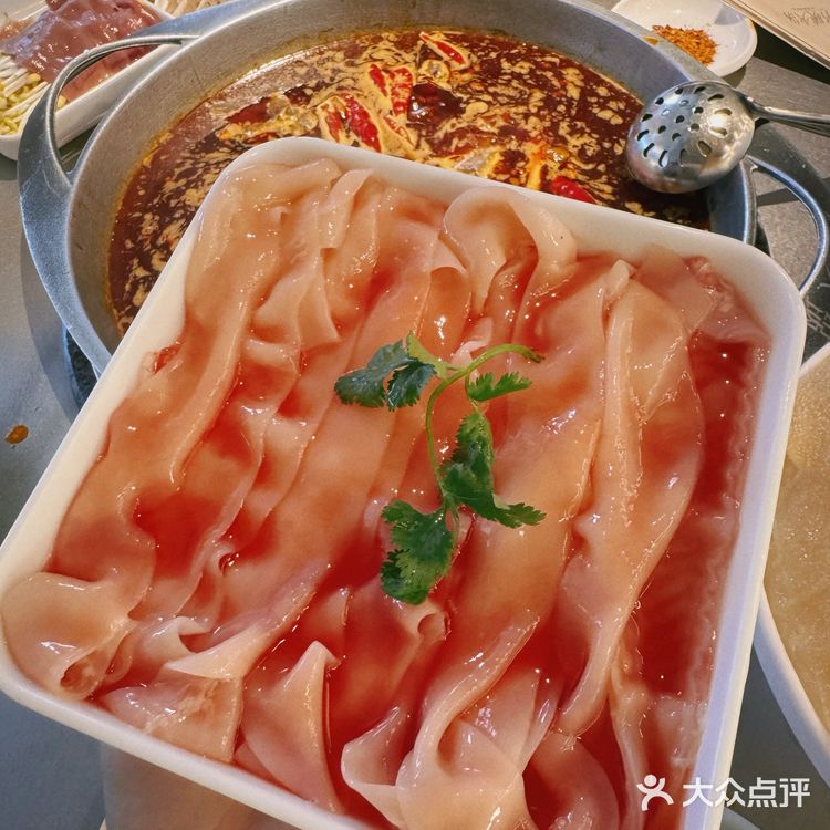 这家火锅我敢拍着胸脯说你们肯定会被圈粉~