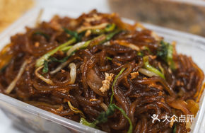Shredded Pork Egg Fried Sweet Potato Noodles