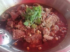 -大众跷脚牛肉馆·非遗传承单位(峨眉山店)