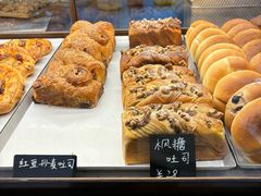 -Dough&Joe团憩(瑞虹天地月亮湾店)