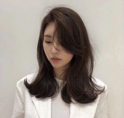 -东秀护肤造型
