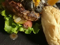 -HIGH FIVE哈福手工汉堡(桂林路店)