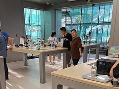 -DJI大疆(深圳华强北曼哈授权体验店)