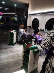 -卓梵美发·精品Salon