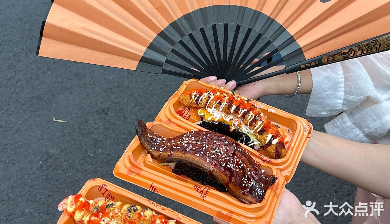 成都也有了！花小钱装超大杯寿司🍣……