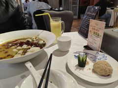 -香山湖家家宴(中山陵店)