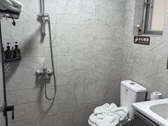 -展汇城国际Apartment(福田会展中心店)