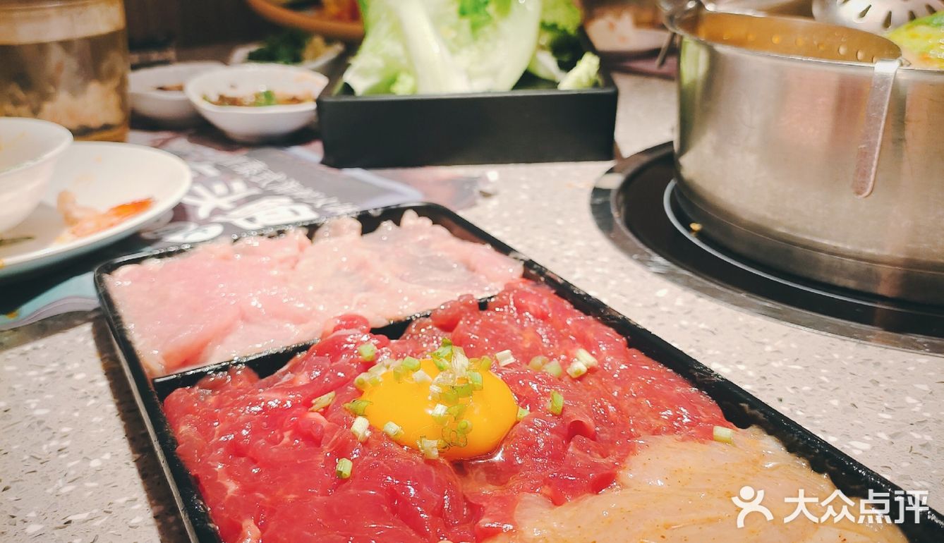 成都探店｜泰式海鲜火锅，甜品小吃冰淇淋免费吃~