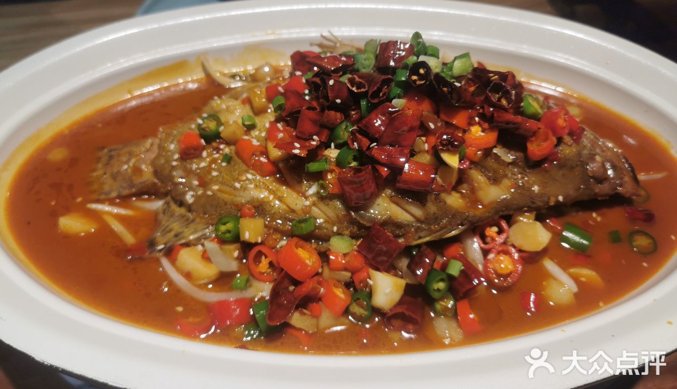 168一份，还点了臭鳜鱼和金针菇，烤串