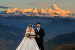 -雅云婚纱摄影工作室旗舰店