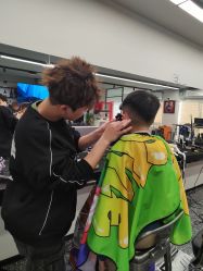 点击看大图 -15C7 男士理发馆 烫染专业店