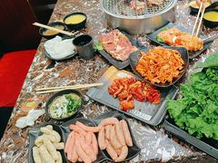 -啊美丽炭火烤肉(滑翔一店)
