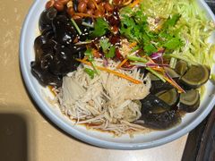 -万里闯关东铁锅炖菜馆(高新旗舰店)