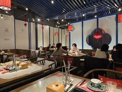 -尚尚仙·酸汤猪手·猪肚鸡火锅(华联万柳购物中心店)