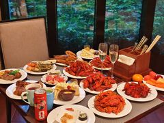 -广州万富希尔顿酒店·感趣自助餐厅·金秋蟹宴生蚝海鲜刺身