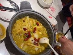 -渝是乎酸菜鱼(龙旗购物中心店)