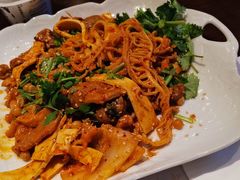 -成都你六姐·牛肉冒菜(城市集市合生汇店)