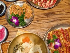 -明洞阿姨·韩式酱蟹烤肉·创意料理(三元桥店)