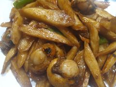 -东来菜馆•手抓海鲜家常菜•海鲜锅贴(鸽子窝店)