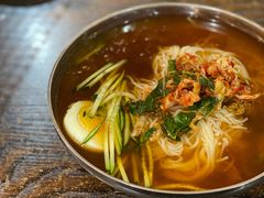 -韩风烤牛肉冷面店