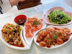 -覃记海鲜美食餐厅