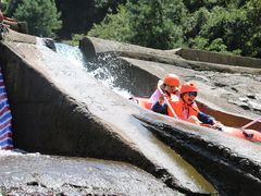 -安吉龙王山峡谷漂流