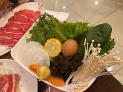 -呷哺呷哺(世贸.工三店)