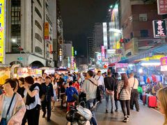 -六合夜市