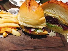 -LENBACH兰巴赫西餐啤酒坊(大连东港店)