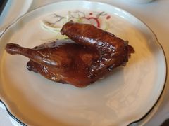 玻璃皮烤乳鸽-富力丽思卡尔顿酒店·丽轩中餐厅